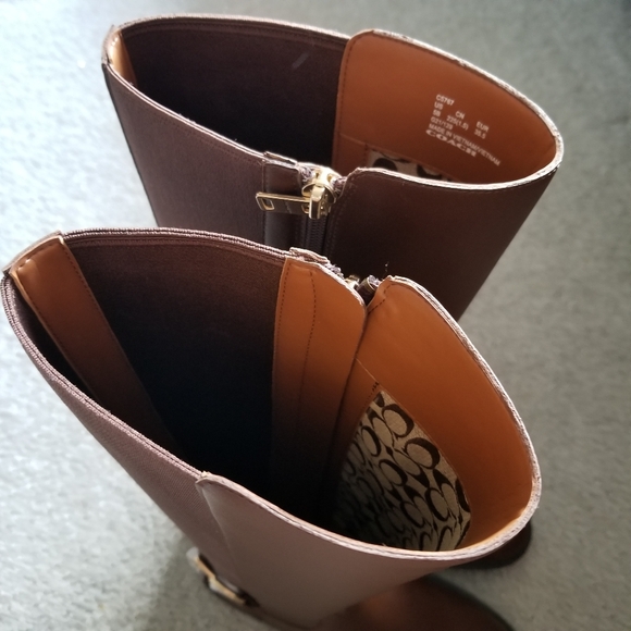 COACH Faith Boot - Picture 5 of 11